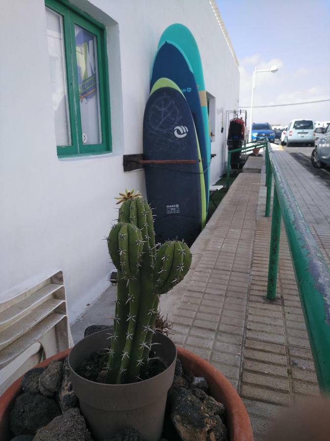 Yokomosurf Camp Famara Exterior foto